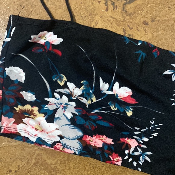 Shein Floral Crop Top - Picture 2 of 4